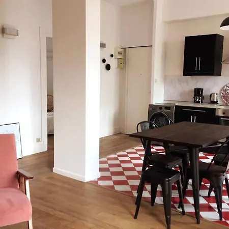 Cosy Idéalement Situé Au Centre Appartement *